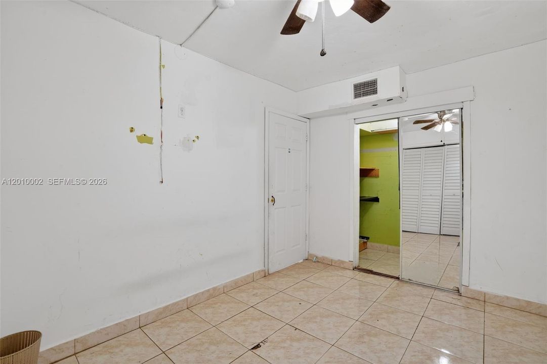 Activo con contrato: $800,000 (0 camas, 0 baños, 1144 Pies cuadrados)