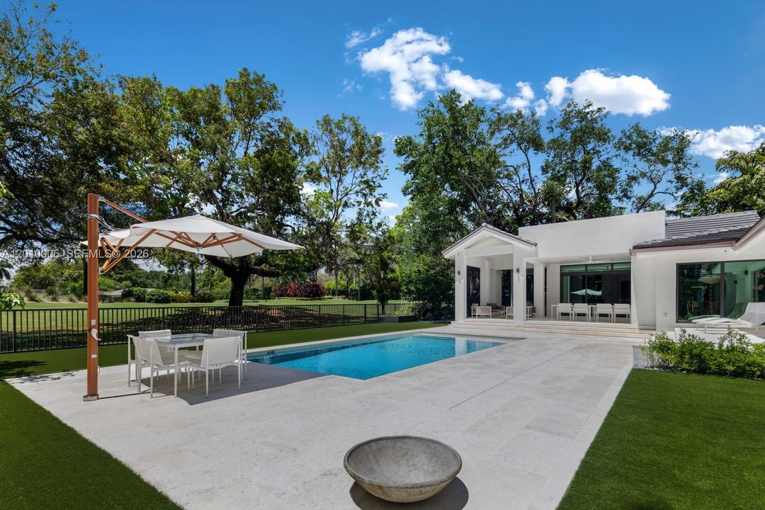 Activo con contrato: $6,995,000 (4 camas, 3 baños, 4420 Pies cuadrados)