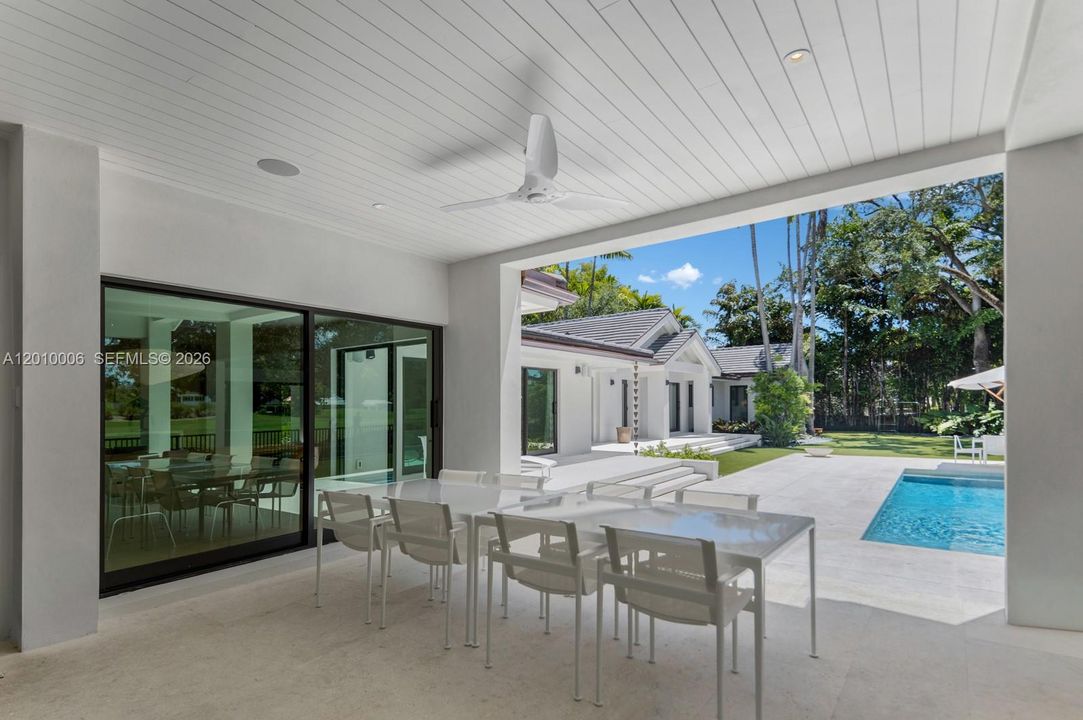 Activo con contrato: $6,995,000 (4 camas, 3 baños, 4420 Pies cuadrados)