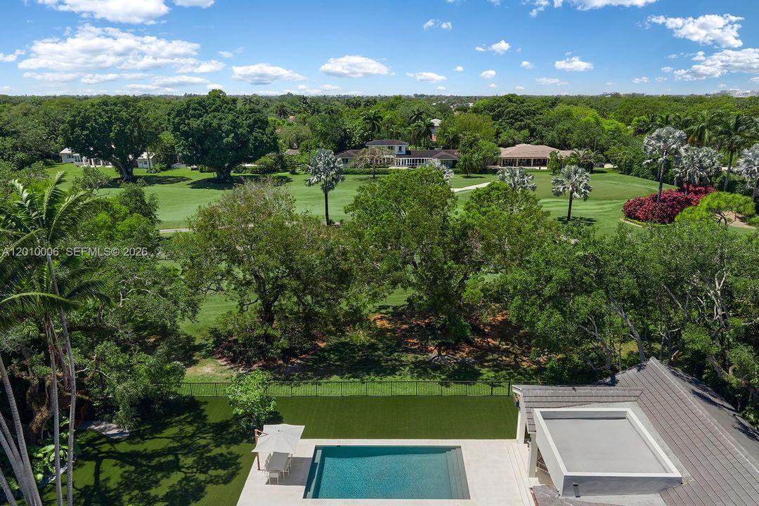 Activo con contrato: $6,995,000 (4 camas, 3 baños, 4420 Pies cuadrados)