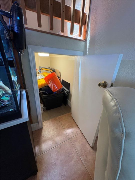 Activo con contrato: $2,795 (3 camas, 2 baños, 1450 Pies cuadrados)