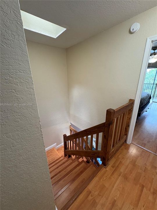 Activo con contrato: $2,795 (3 camas, 2 baños, 1450 Pies cuadrados)