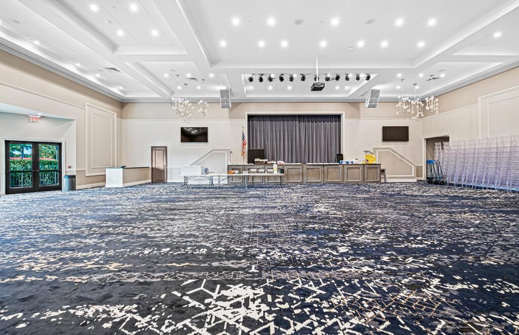 17 CLUBHOUSE SOCIAL HALL