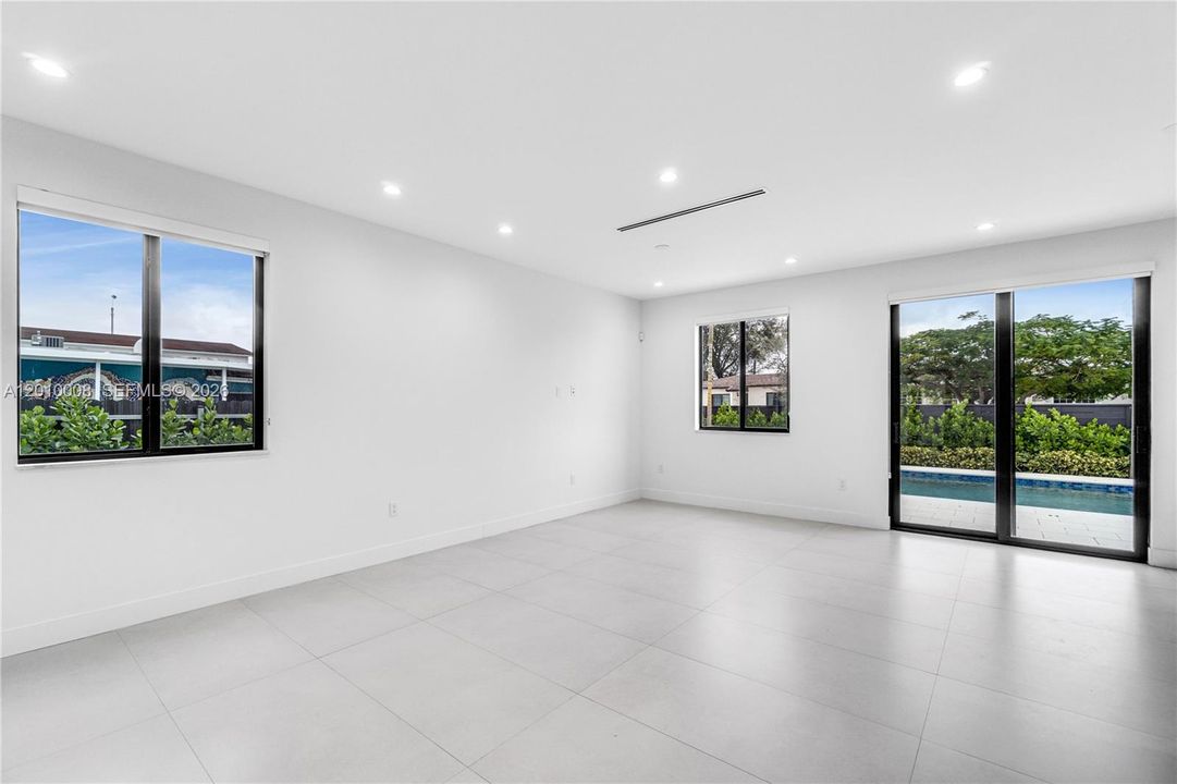 Active With Contract: $1,545,000 (4 beds, 3 baths, 2446 Square Feet)