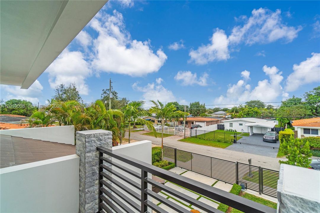 Active With Contract: $1,545,000 (4 beds, 3 baths, 2446 Square Feet)