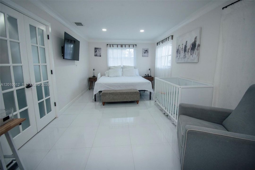 Activo con contrato: $450,000 (2 camas, 2 baños, 1104 Pies cuadrados)