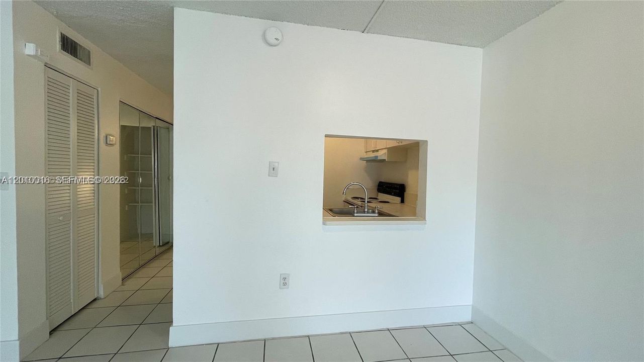 For Sale: $127,000 (0 beds, 1 baths, 450 Square Feet)