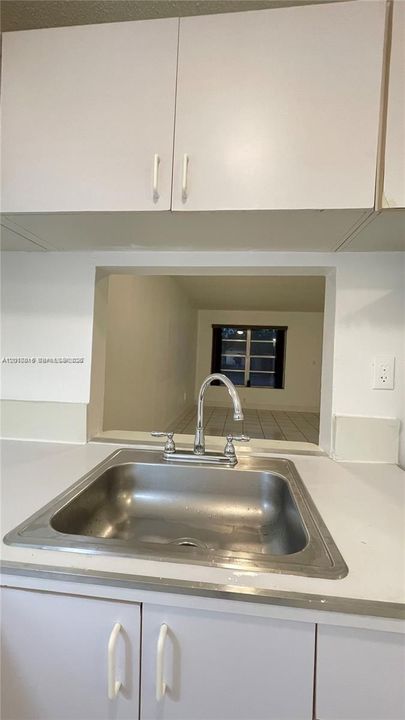For Sale: $127,000 (0 beds, 1 baths, 450 Square Feet)