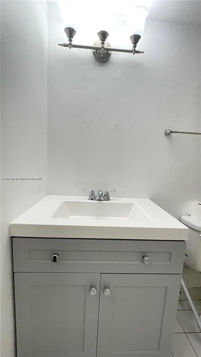 For Sale: $127,000 (0 beds, 1 baths, 450 Square Feet)