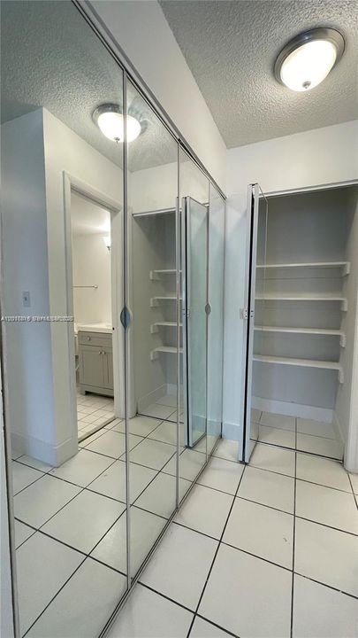 For Sale: $127,000 (0 beds, 1 baths, 450 Square Feet)