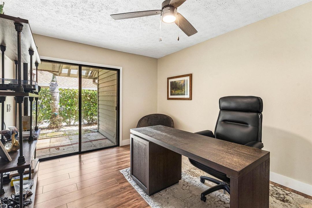 025-12800SoutheastLaurelValleyLane-HobeS