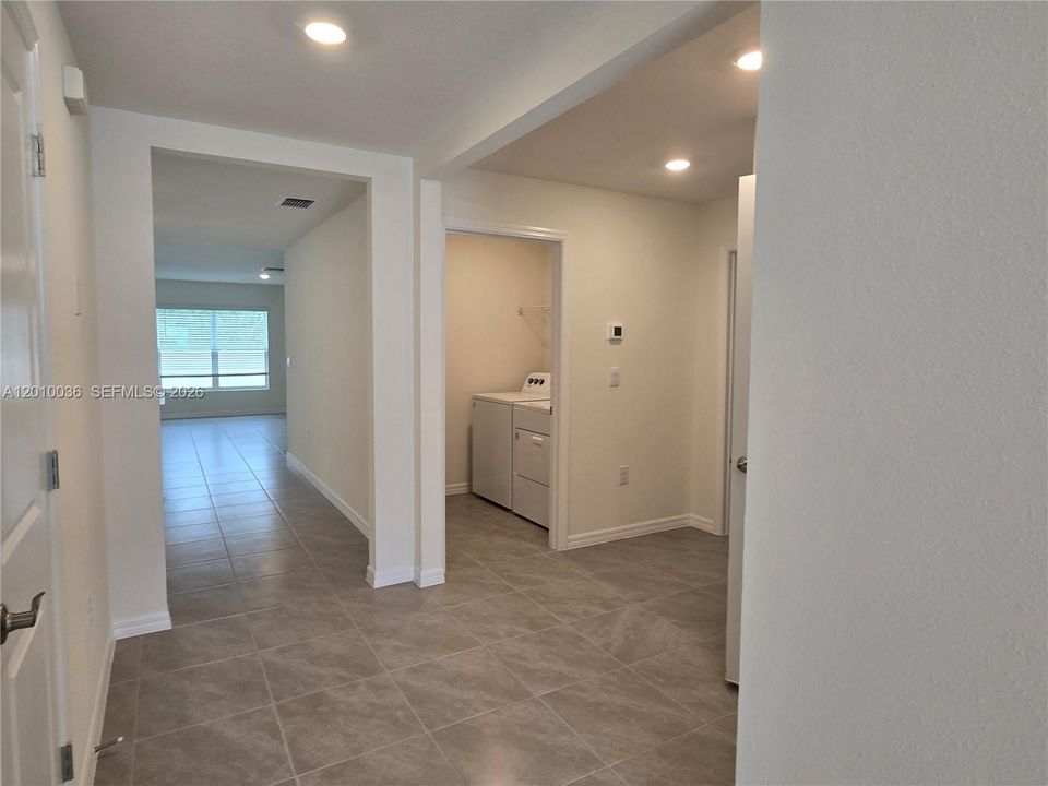For Rent: $2,200 (4 beds, 2 baths, 1827 Square Feet)