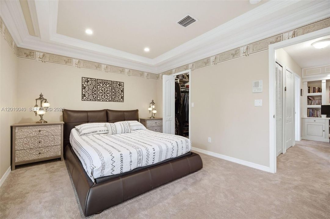 Active With Contract: $469,000 (2 beds, 2 baths, 1313 Square Feet)