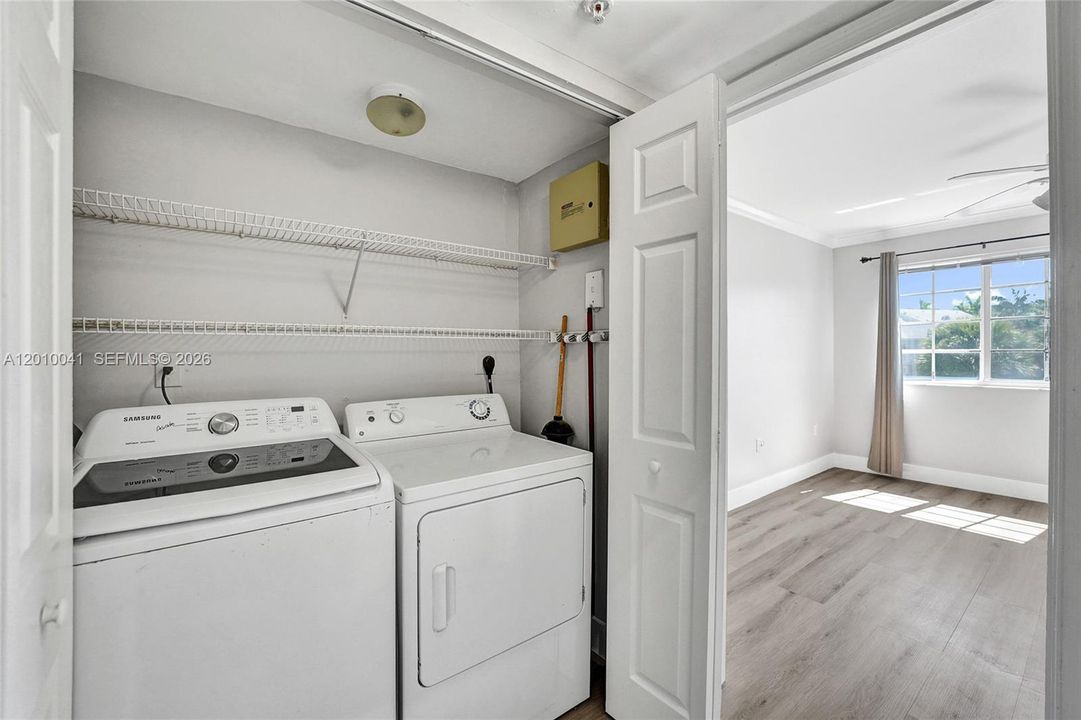 Activo con contrato: $1,950 (1 camas, 1 baños, 742 Pies cuadrados)