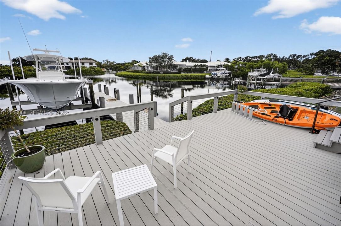 For Sale: $5,750,000 (3 beds, 3 baths, 2536 Square Feet)