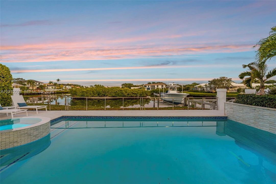 For Sale: $5,750,000 (3 beds, 3 baths, 2536 Square Feet)