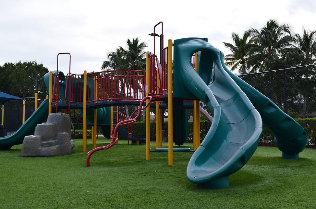 3037-amenities-playground