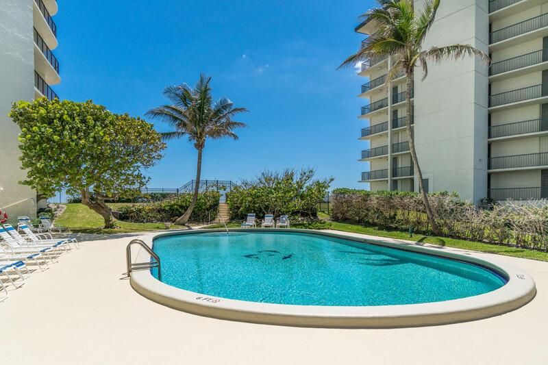 7 Community Pool