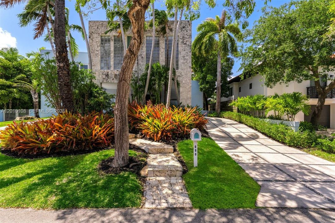 For Sale: $5,478,000 (4 beds, 3 baths, 3549 Square Feet)