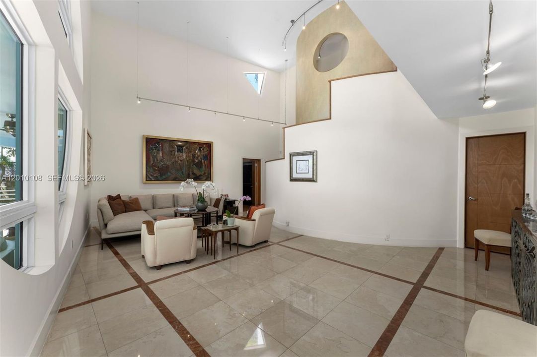 For Sale: $5,478,000 (4 beds, 3 baths, 3549 Square Feet)