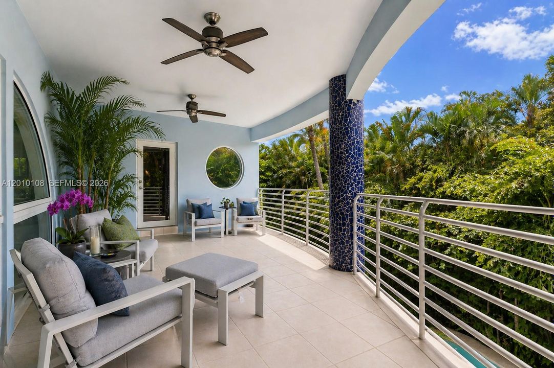 For Sale: $5,478,000 (4 beds, 3 baths, 3549 Square Feet)