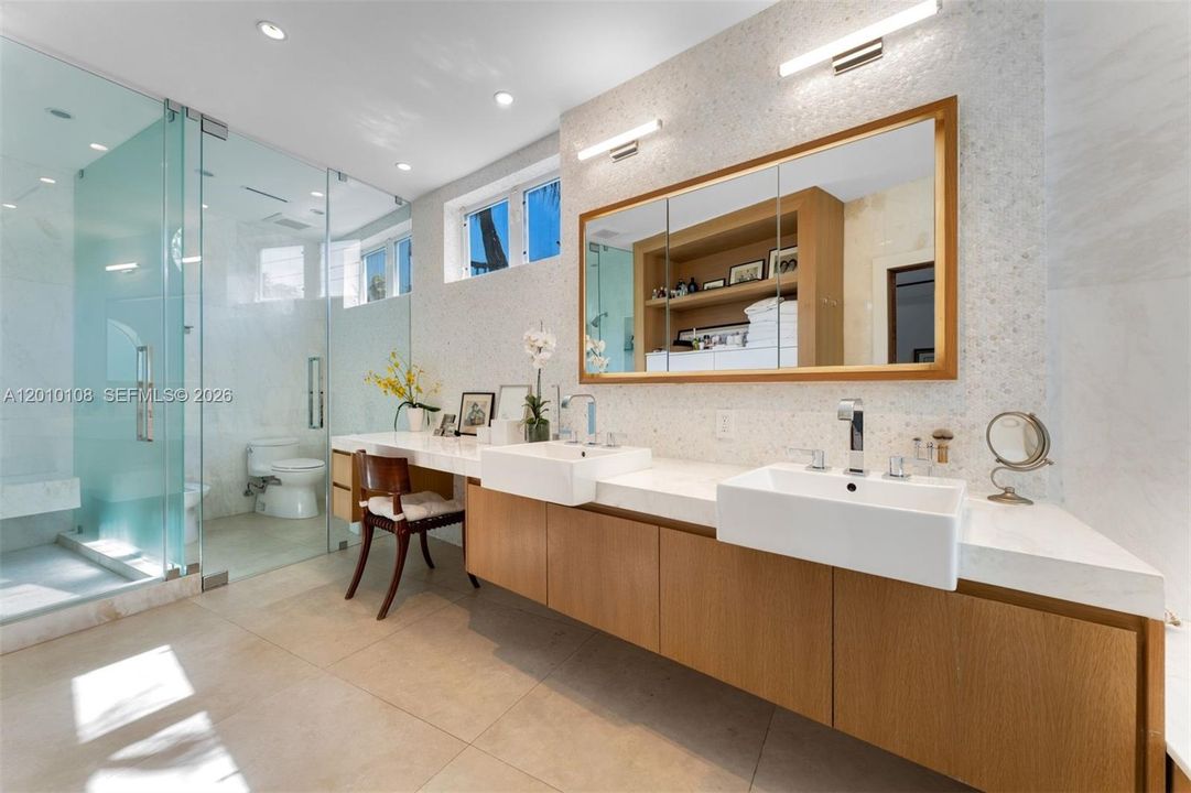 For Sale: $5,478,000 (4 beds, 3 baths, 3549 Square Feet)