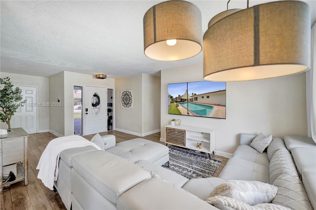 Activo con contrato: $568,000 (3 camas, 2 baños, 1508 Pies cuadrados)