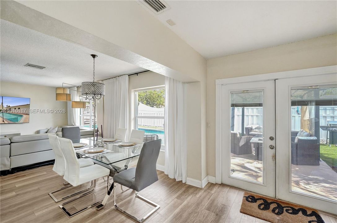 Activo con contrato: $568,000 (3 camas, 2 baños, 1508 Pies cuadrados)
