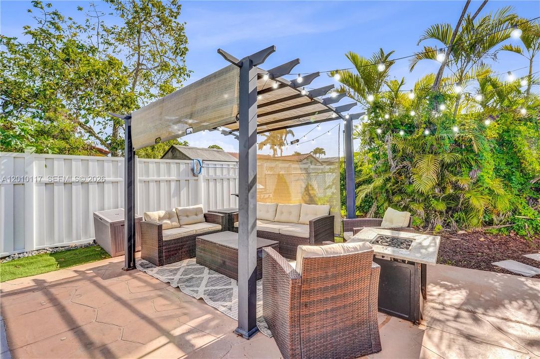 Activo con contrato: $568,000 (3 camas, 2 baños, 1508 Pies cuadrados)