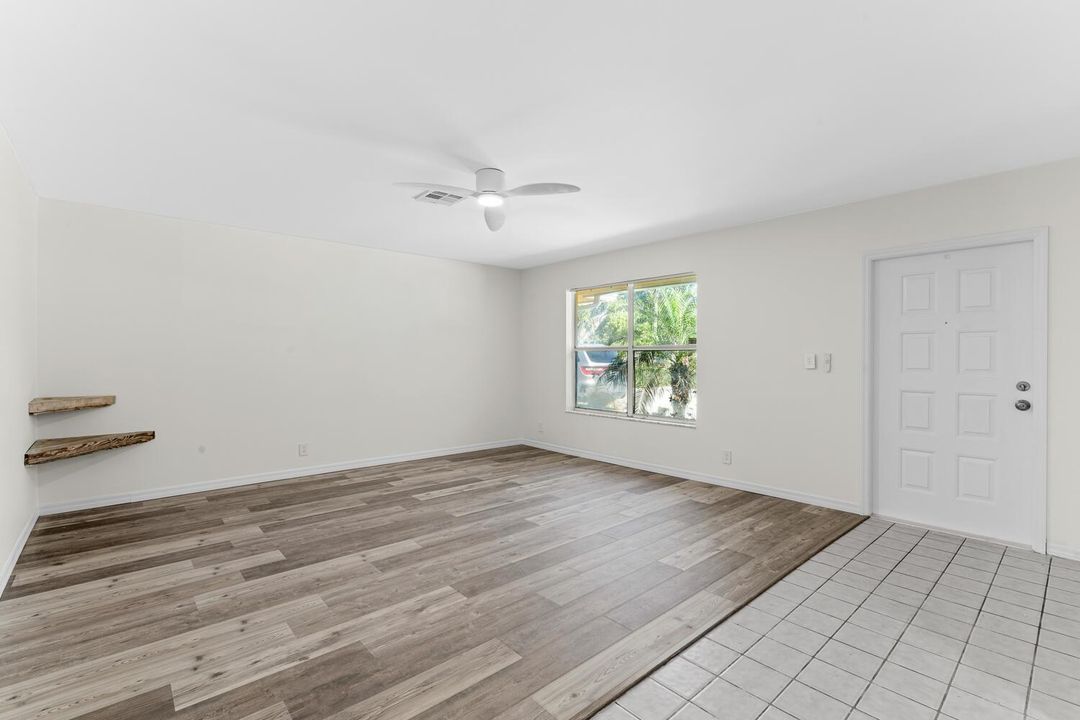 13868 York Ct Unit C-large-010-028-DSC 8