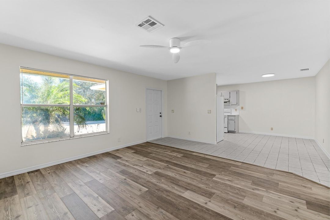 13868 York Ct Unit C-large-012-029-DSC 8
