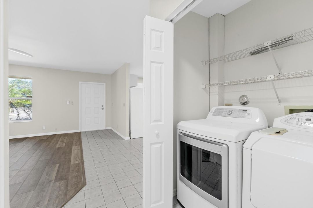 13868 York Ct Unit C-large-025-010-DSC 8
