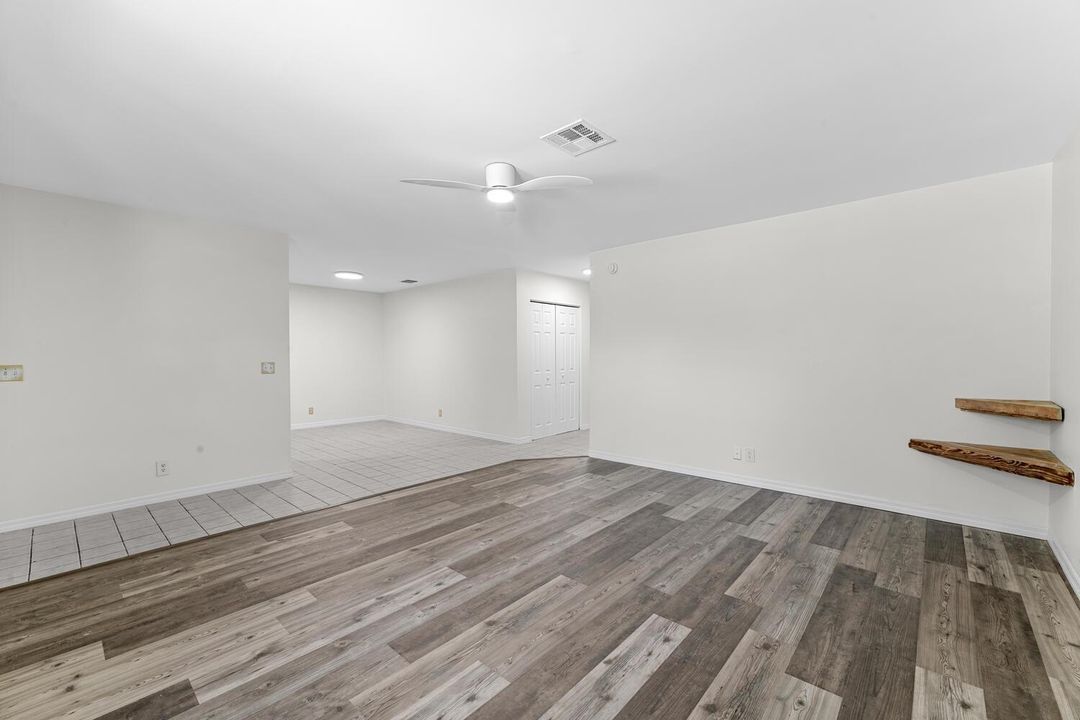13868 York Ct Unit C-large-011-018-DSC 8