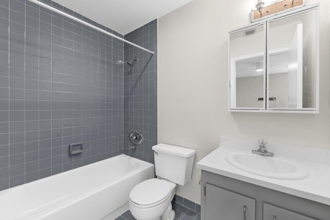 13868 York Ct Unit C-large-024-025-DSC 8