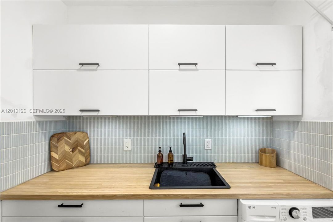 En Venta: $205,000 (0 camas, 1 baños, 397 Pies cuadrados)