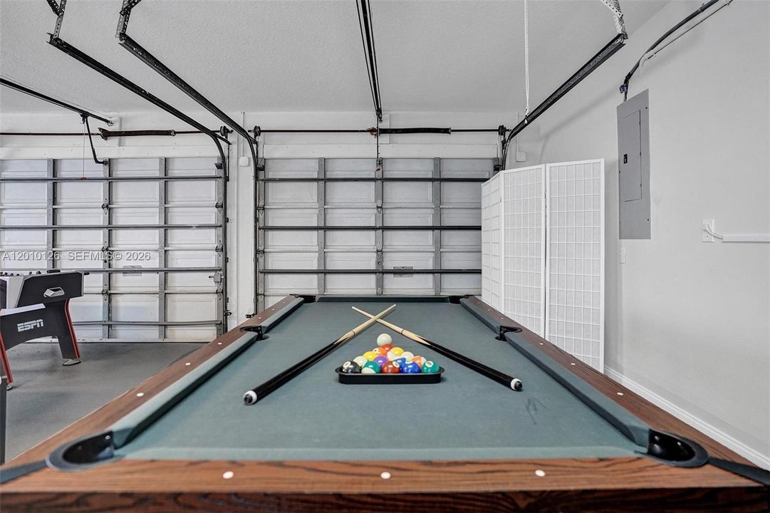 En Venta: $2,400,000 (8 camas, 4 baños, 2776 Pies cuadrados)