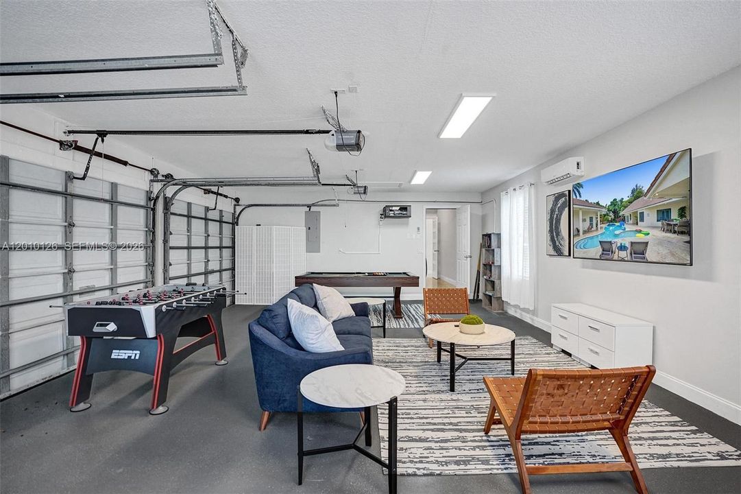 En Venta: $2,400,000 (8 camas, 4 baños, 2776 Pies cuadrados)