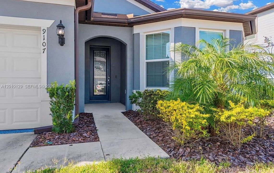 For Sale: $663,000 (4 beds, 3 baths, 2736 Square Feet)