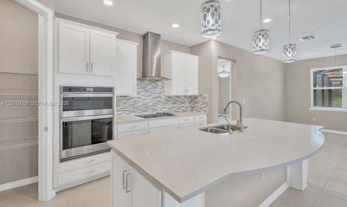 For Sale: $663,000 (4 beds, 3 baths, 2736 Square Feet)