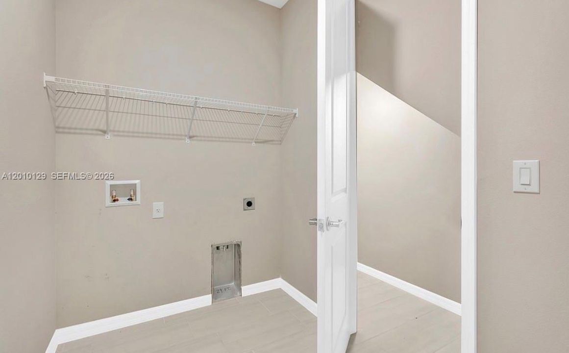 For Sale: $663,000 (4 beds, 3 baths, 2736 Square Feet)