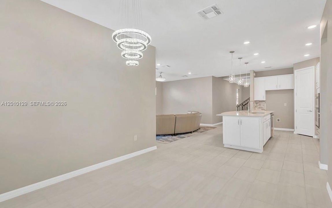 For Sale: $663,000 (4 beds, 3 baths, 2736 Square Feet)