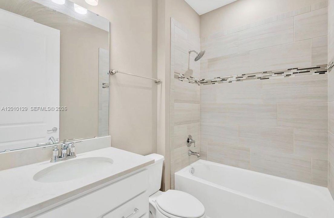 For Sale: $663,000 (4 beds, 3 baths, 2736 Square Feet)