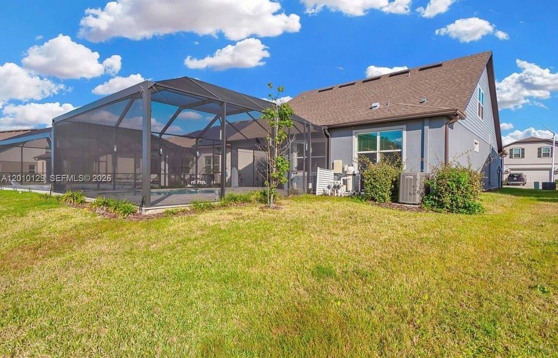 For Sale: $663,000 (4 beds, 3 baths, 2736 Square Feet)