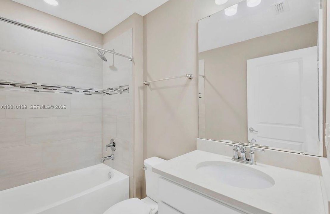 For Sale: $663,000 (4 beds, 3 baths, 2736 Square Feet)