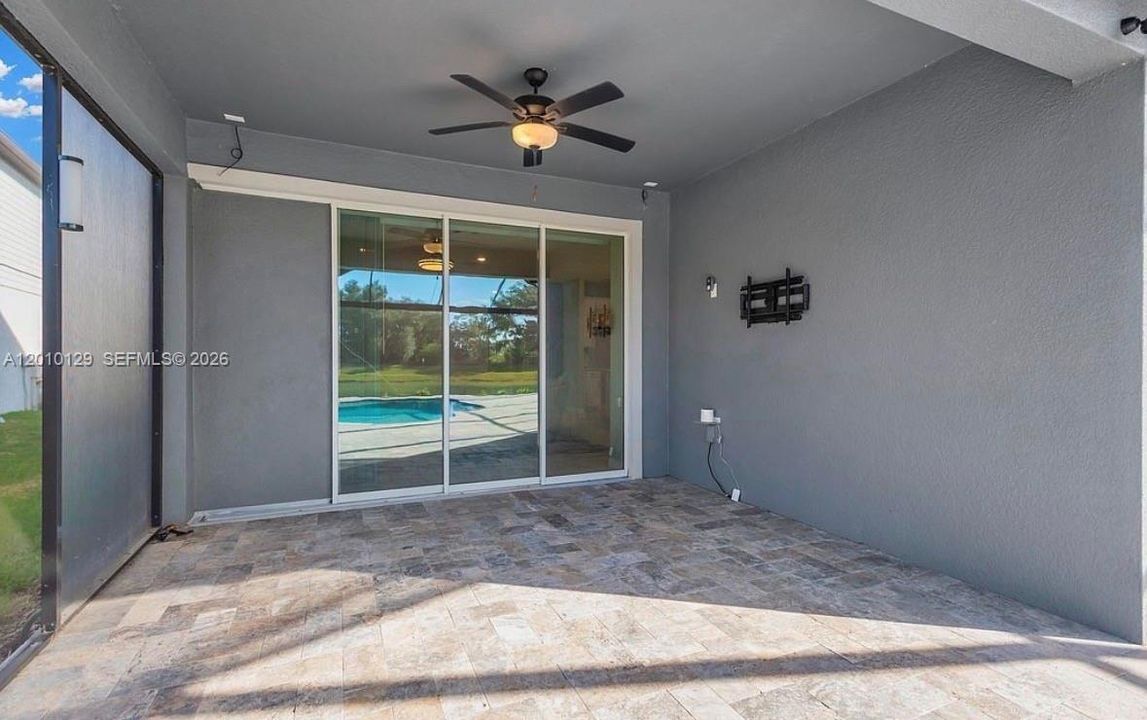 For Sale: $663,000 (4 beds, 3 baths, 2736 Square Feet)
