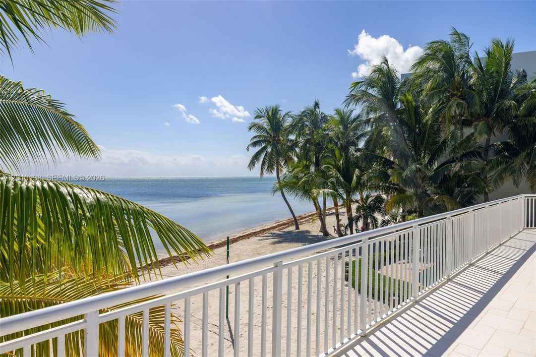 For Sale: $3,999,999 (4 beds, 4 baths, 0 Square Feet)