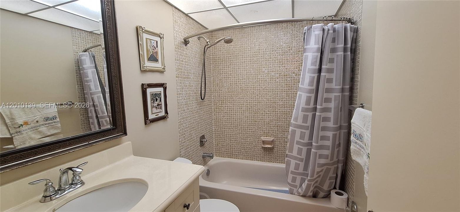 For Sale: $168,500 (2 beds, 2 baths, 960 Square Feet)