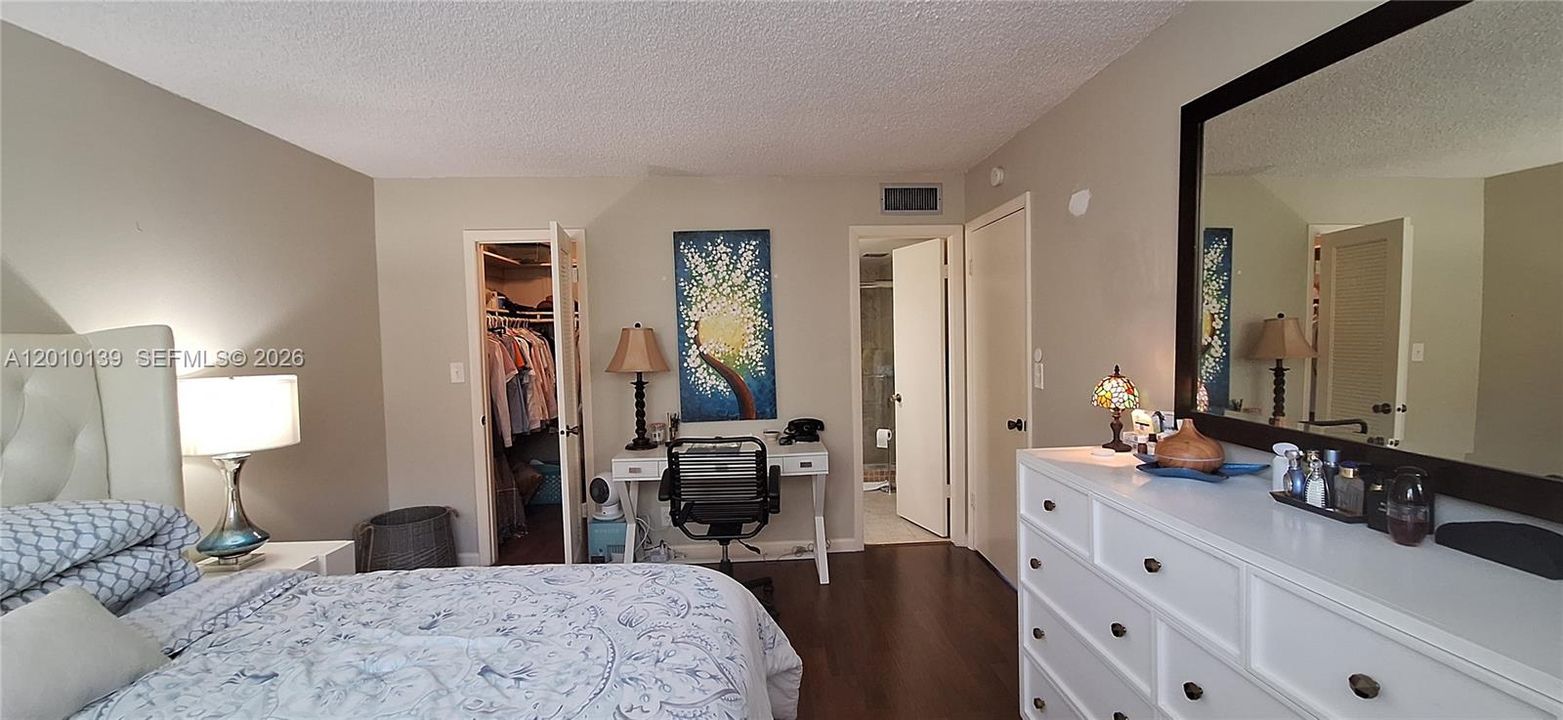 For Sale: $168,500 (2 beds, 2 baths, 960 Square Feet)