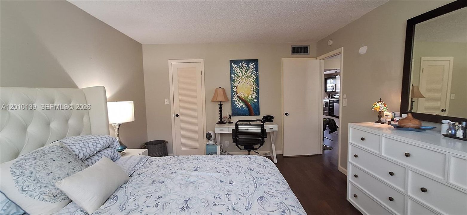 For Sale: $168,500 (2 beds, 2 baths, 960 Square Feet)