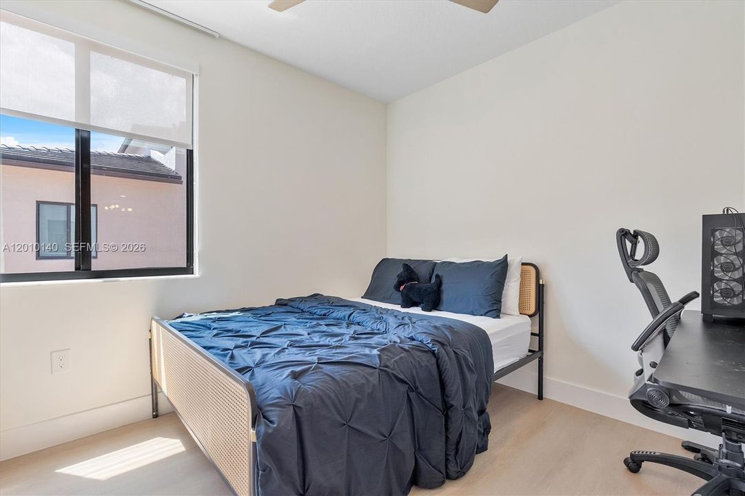 Active With Contract: $889,000 (3 beds, 2 baths, 1866 Square Feet)